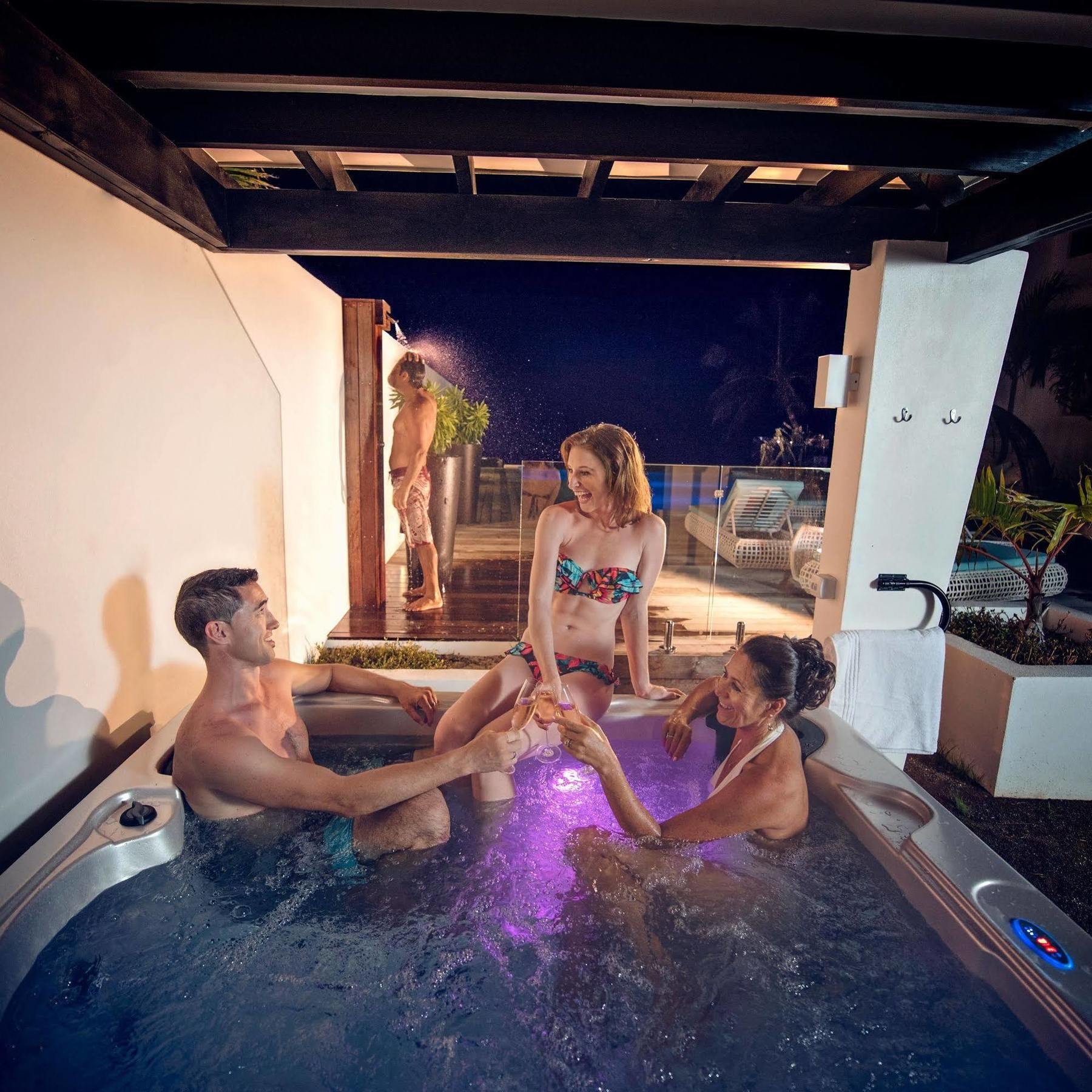 Crystal Blue Lagoon Villas Раратонга Экстерьер фото